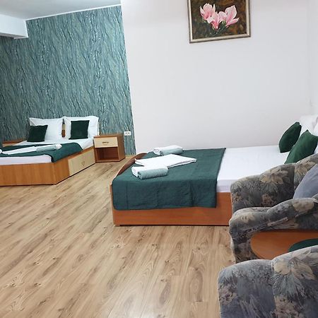 Casa Mary Hotel Costinesti Bagian luar foto